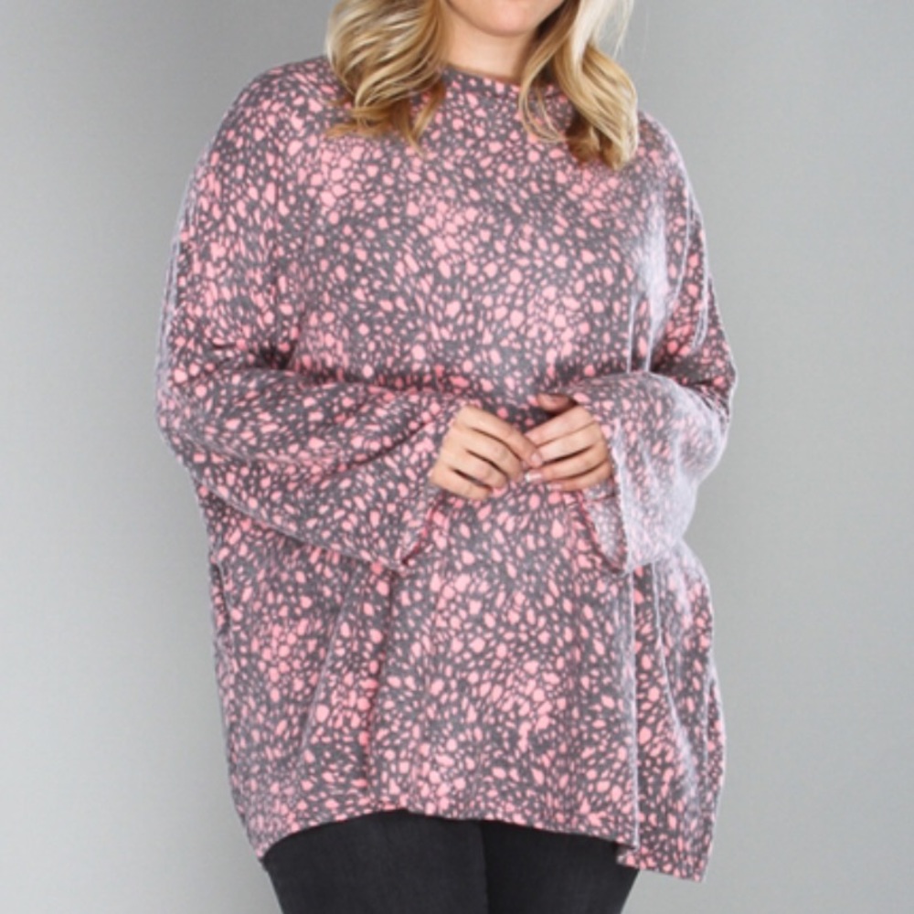(2X) Plus Size Oversized Soft Pebble Top
